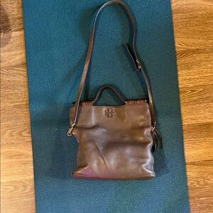 Elegant Brown Leather Shoulder Bag